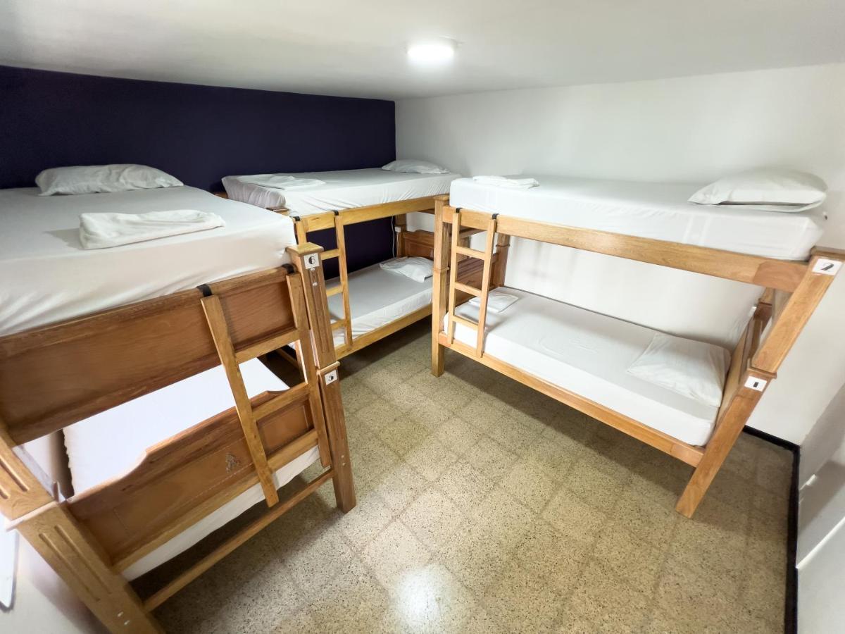 Rock Hostel Medellin Luaran gambar